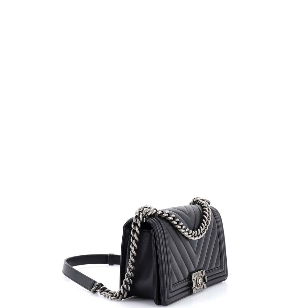 Chanel Boy Flap Bag Chevron Calfskin #260991C42B - Picture 2 of 8